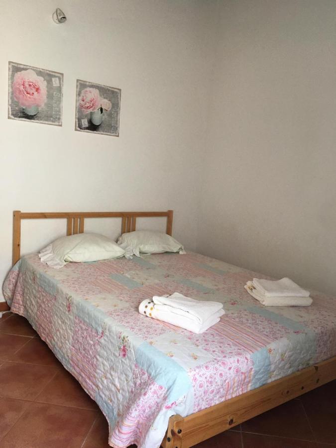 Alojamento Casa Rosa Villa วีลา ดู บิสโป ภายนอก รูปภาพ